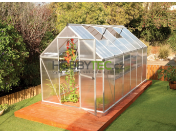 How to insulate a greenhouse?